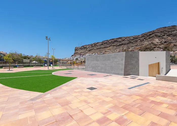 Amarre Pool * פוארטו דה מוגן